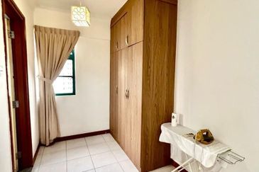 The Straits View, Bandar Baru Permas Jaya