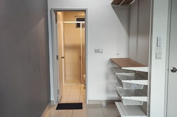 Meridin Bayvue Apartment