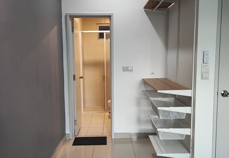 Meridin Bayvue Apartment