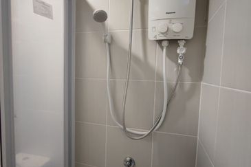 Meridin Bayvue Apartment