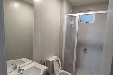 Meridin Bayvue Apartment