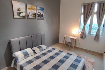 Meridin Bayvue Apartment