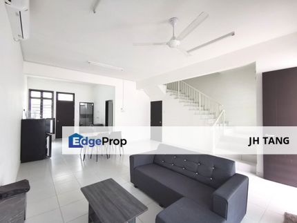  Austin Duta - Jalan Austin Duta 4 - Double Storey House 4 Bed 3 Bath 22x70 sqft 90% Furnished , Johor, Johor Bahru