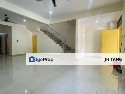  Taman Ehsan Jaya NEARBY JOHOR JAYA PLENTONG DESA JAYA 👉 4 Bed  3 Bath 👉 Unfurnish / Partial furnish, Johor, Johor Bahru