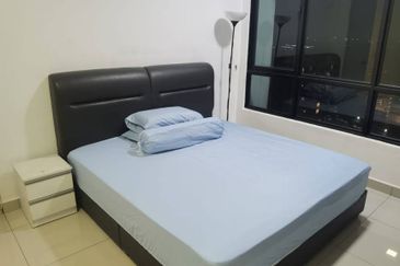 Dedaun Hijau (Greenfield Regency)