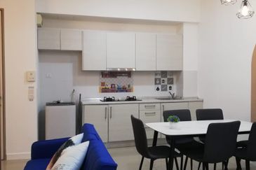 Dedaun Hijau (Greenfield Regency)