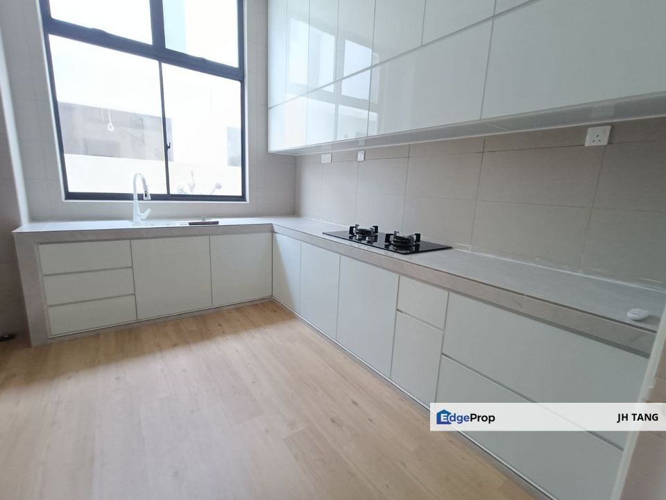 Taman Gaya, Ulu Tiram - Charisma 新区 - Double Storey 双层 Cluster House 田字屋 - F/Furniture 全傢私 4 Bedroom 4房 5 Bathroom 5厕, Johor, Ulu Tiram