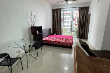 Dedaun Hijau (Greenfield Regency)