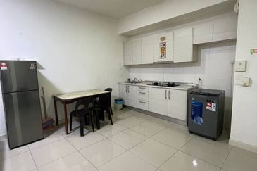 Dedaun Hijau (Greenfield Regency)