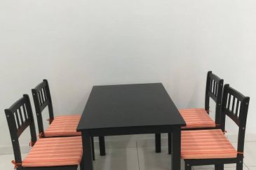 Akademik Suite @ Mount Austin