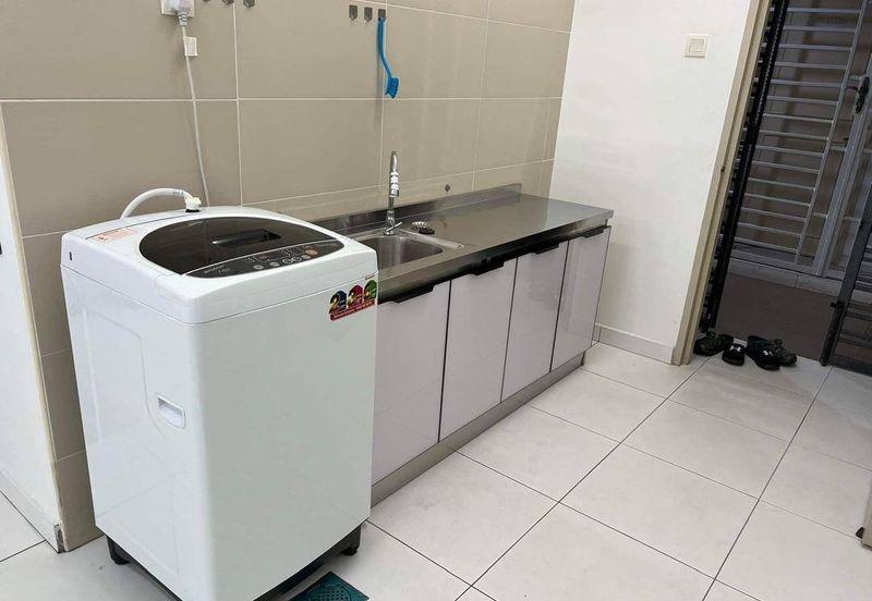 Akademik Suite @ Mount Austin