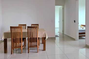 Dedaun Hijau (Greenfield Regency)