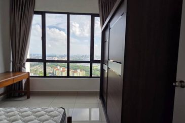 Dedaun Hijau (Greenfield Regency)