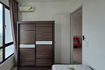 Dedaun Hijau (Greenfield Regency)