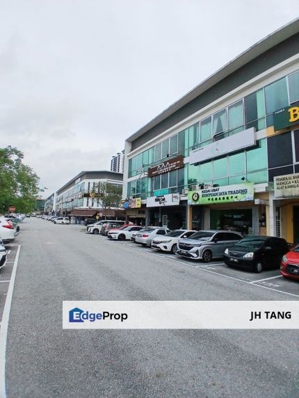 Setia Tropika 3 storey shop, jalan setia tropika 1/1×, Facing Mainroad, Johor, Johor Bahru