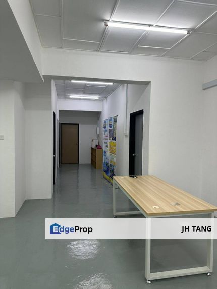 Jalan Beladau 33, Taman Puteri Wangsa, - ⁠First Floor - Facing main road , Johor, Johor Bahru