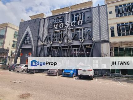 Danga Utama 3 storey shop lot with long term tenant🎉ROI 4.1%, 2 units of Intermediate Lot + 1 End Lot unit, Johor, Skudai