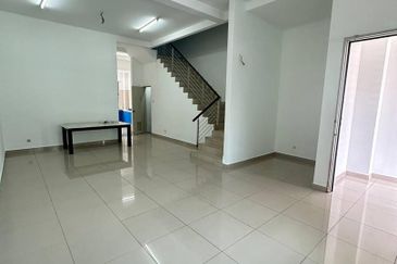 Austin Residence @Taman Mount Austin