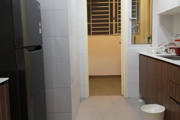 Seasons Luxury Apartments @ Amara Larkin