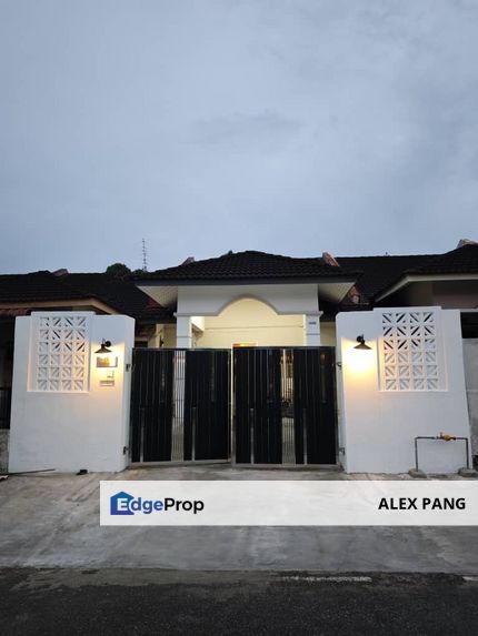 Senai Single Storey House For Rent, Johor, Senai