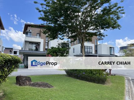 WORTH buy! Bungalow with 24 hours gated & guarded and club house facilities. , Selangor, Kota Kemuning
