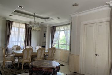 BELOW market value! Freehold Bungalow at Hill top with amazing city view at Bandar Puteri Puchong 