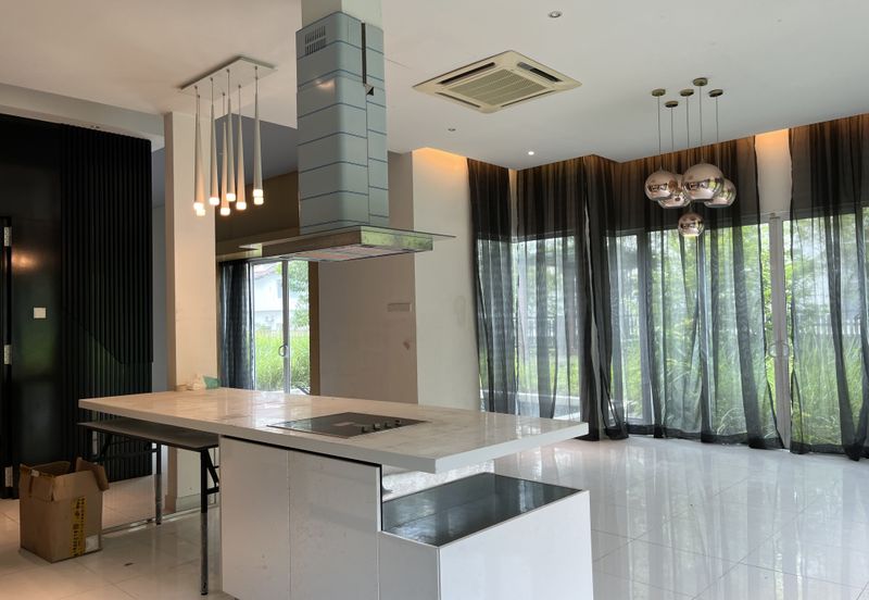 Worth buy, don’t miss! 2 storey SD with huge land at Bandar Puteri, 