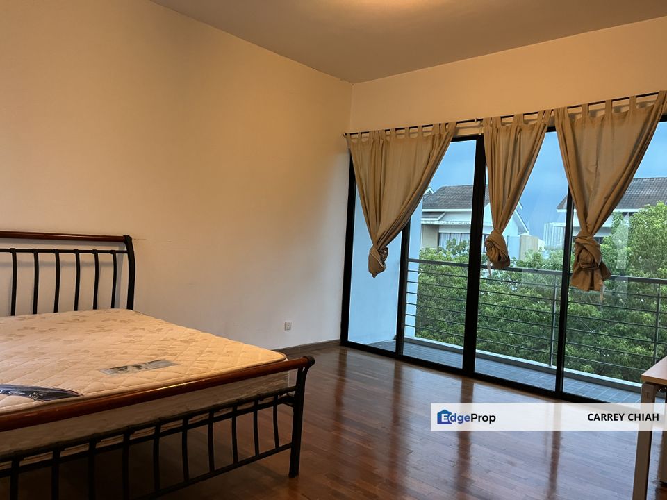 Good condition with excellent security & environment at Puchong town centre, near Sunway & Bandar Puteri & Bukit Jalil, Selangor, Puchong