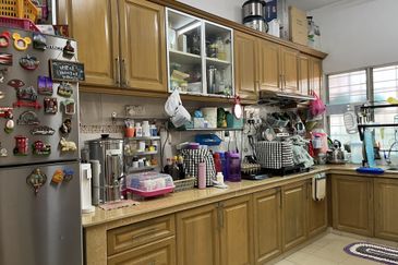 Facing garden & free hold landed at Bandar Puteri, Puchong town centre 