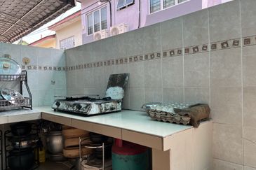 Facing garden & free hold landed at Bandar Puteri, Puchong town centre 