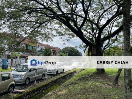Facing garden & free hold landed at Bandar Puteri, Puchong town centre , Selangor, Puchong