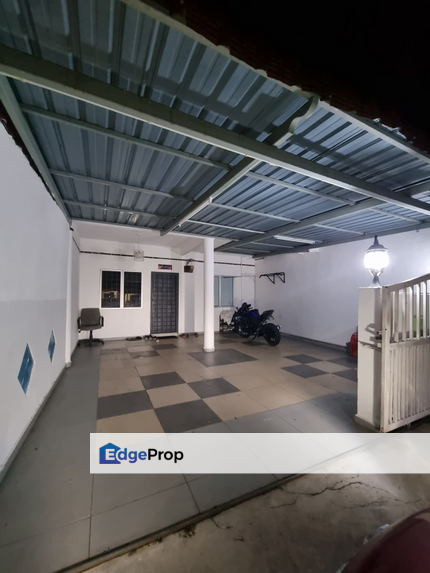 Freehold Single Storey Terrace at Banting Baru, Selangor, Banting