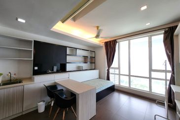 Oxford Tower @ Garden Plaza