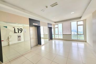 Oxford Tower @ Garden Plaza