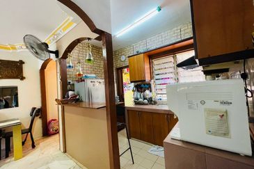 Residensi Warnasari 3