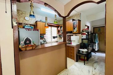 Residensi Warnasari 3