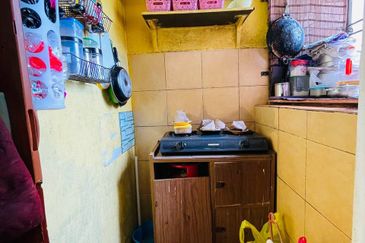 Residensi Warnasari 3