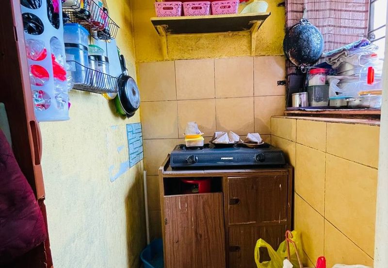 Residensi Warnasari 3