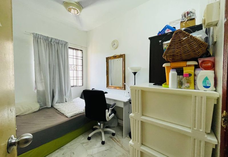 Residensi Warnasari 3