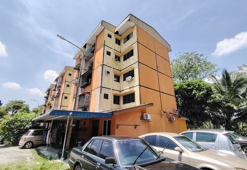 Flat PKNS @ Seksyen 6