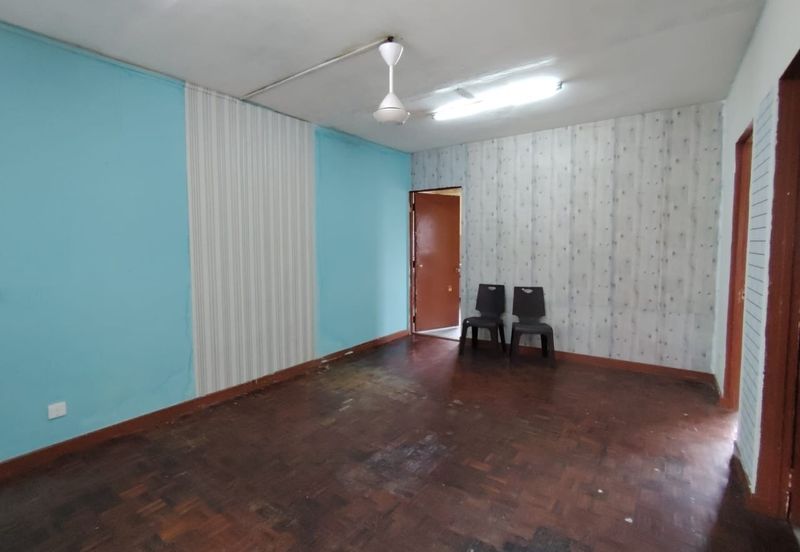 Flat PKNS @ Seksyen 6