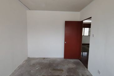 Flat PKNS @ Seksyen 6