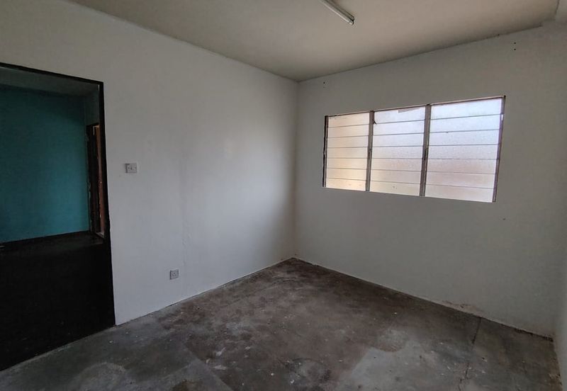 Flat PKNS @ Seksyen 6