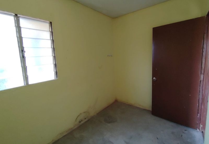 Flat PKNS @ Seksyen 6