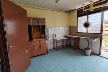 Flat PKNS @ Seksyen 6