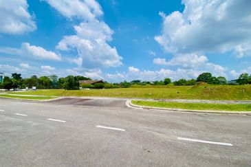 Perdana Hills ( Presint 11 )