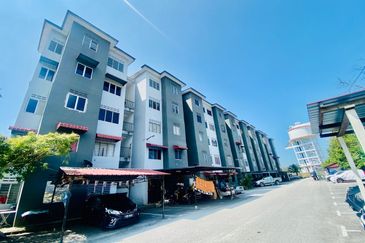 Level 1 Flat Intan Court Tmn Intan Perdana Teluk Kemang PF