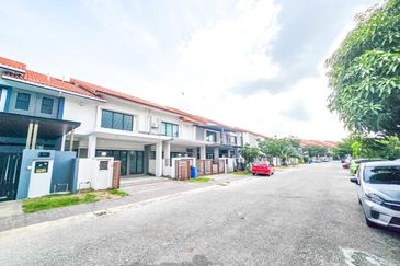 Pentas 2 @ Alam Impian