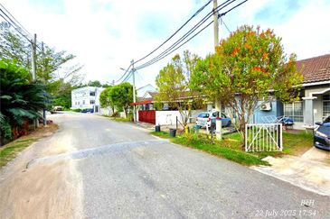 Teres Setingkat Taman Kesedar Putra 2, Gua Musang Kelantan