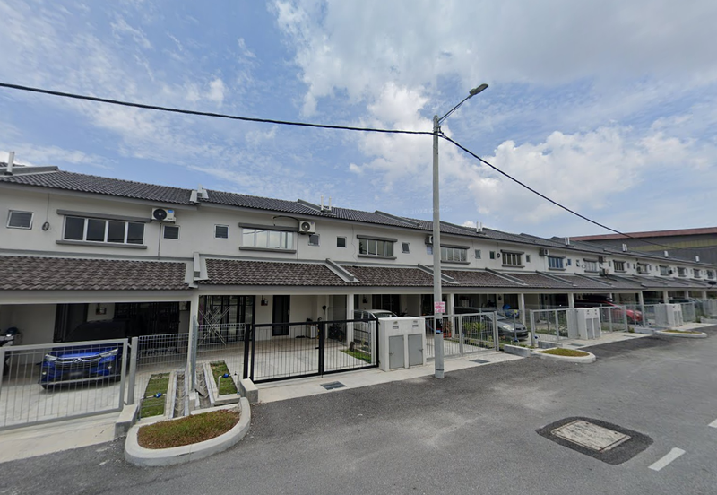 RUMAH 2 TINGKAT UNTUK DISEWA - Tulip Lake Edge Residence Puchong